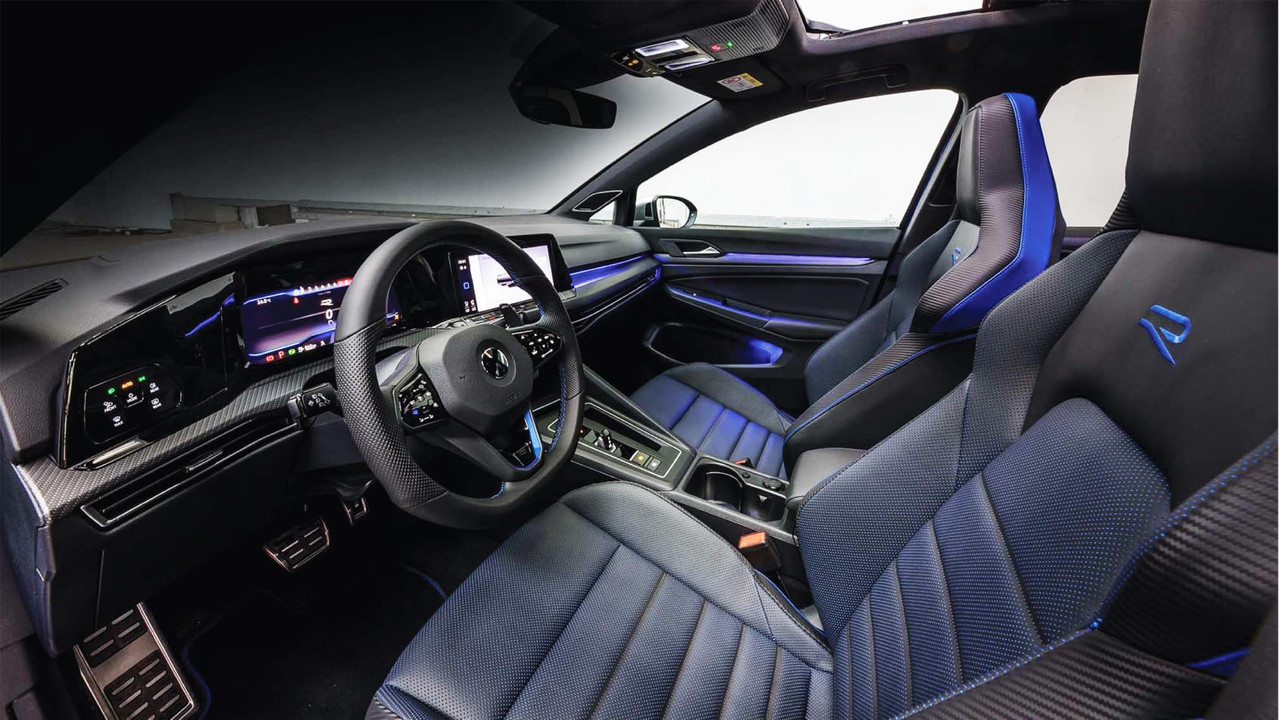 D798D784-3078-4BEA-88D7-4C6E3CBF627C