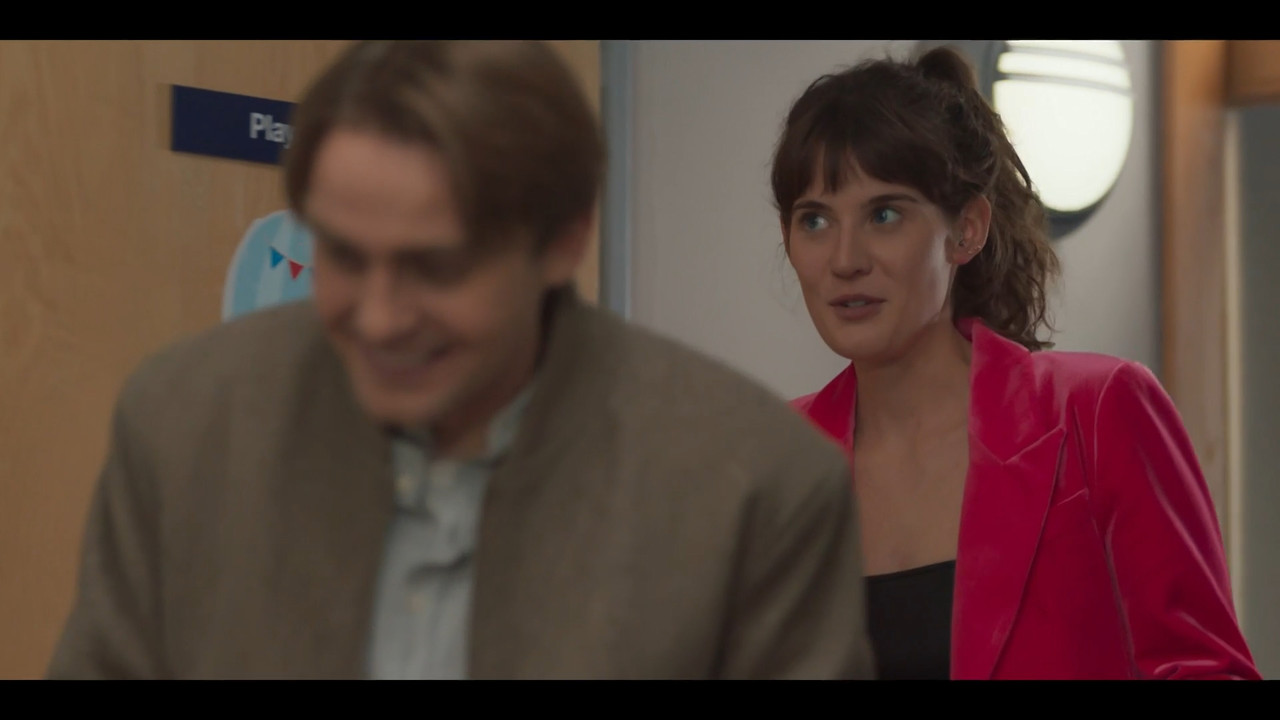 2023-04-08_21_35_BBC1_Casualty_37x26_Welcome-to-the-Warzone.mp4_snapshot_00.50.55.957