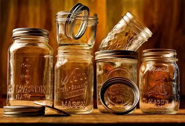 Upcycle candle jars