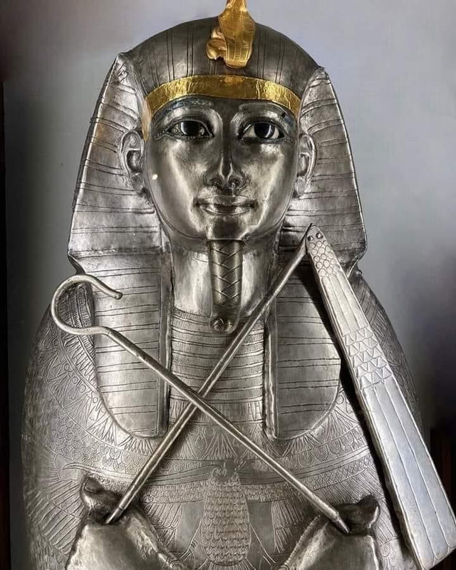 F581C873-862F-4F48-84E0-272D16DC0E24