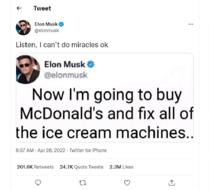 Elon Musk turut membagikan sebuah tangkapan layar dari cuitan sebelumnya yang menunjukkan keinginannya untuk membeli McDonald's.
