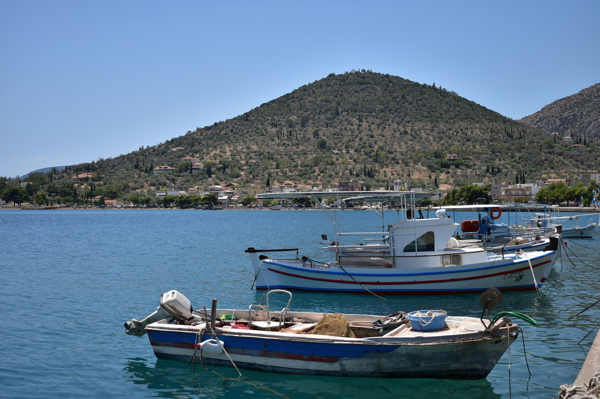 Αντίκυρα (3)