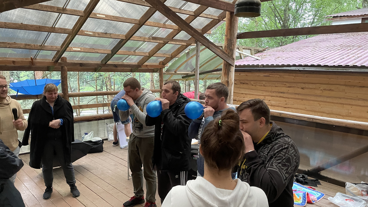 B909032F-505D-404A-8C4F-B1BDED693E6C