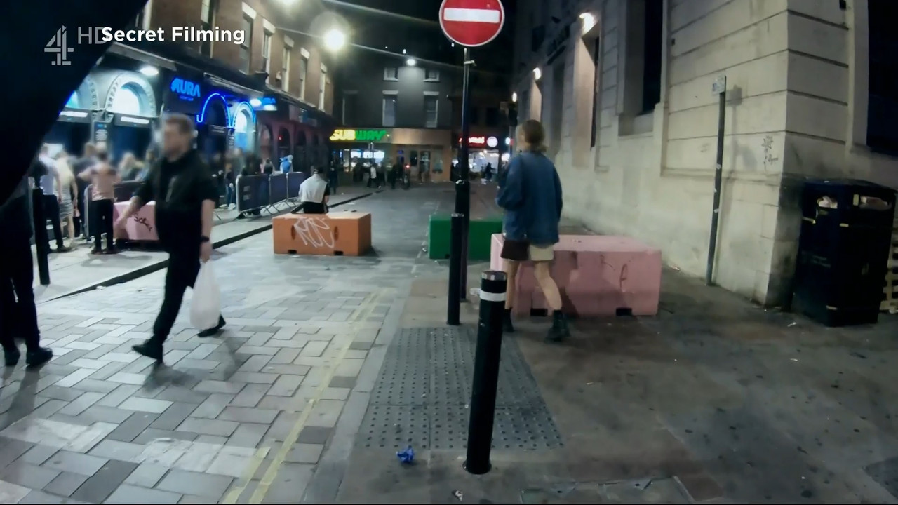 2022-12-12_23_00_Chan4_Undercover-Sexual-Harassment-The-Truth.mp4_snapshot_09.12.125