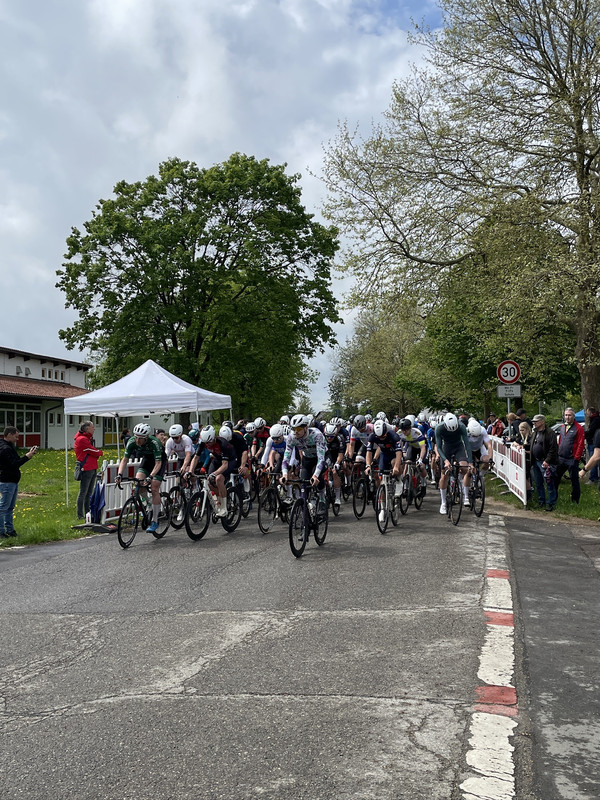 07DB2A7A-9FF9-4B0B-9304-55D6745068F3_1_102_o