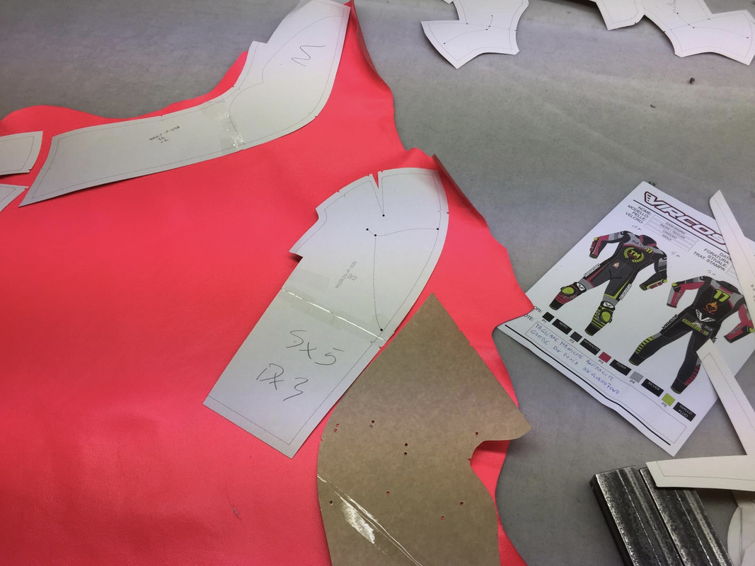 7B6FF7C2-DF8A-4E2B-9F09-9EE264030D72