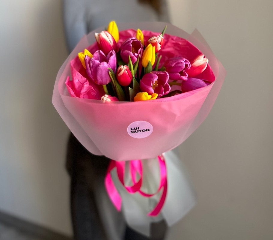 15 тюльпанов