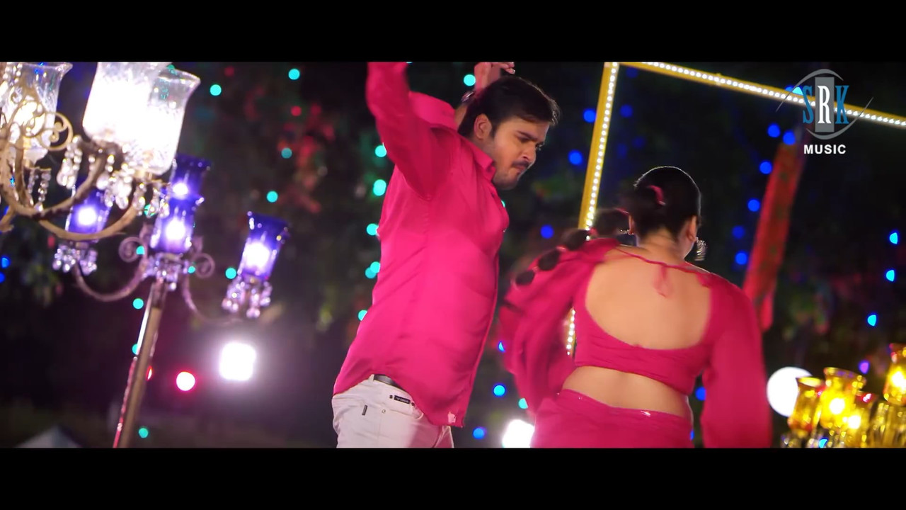 [Image: Aamrapali-Dubey-Hot-New-Song-from-Kathar...44-806.jpg]