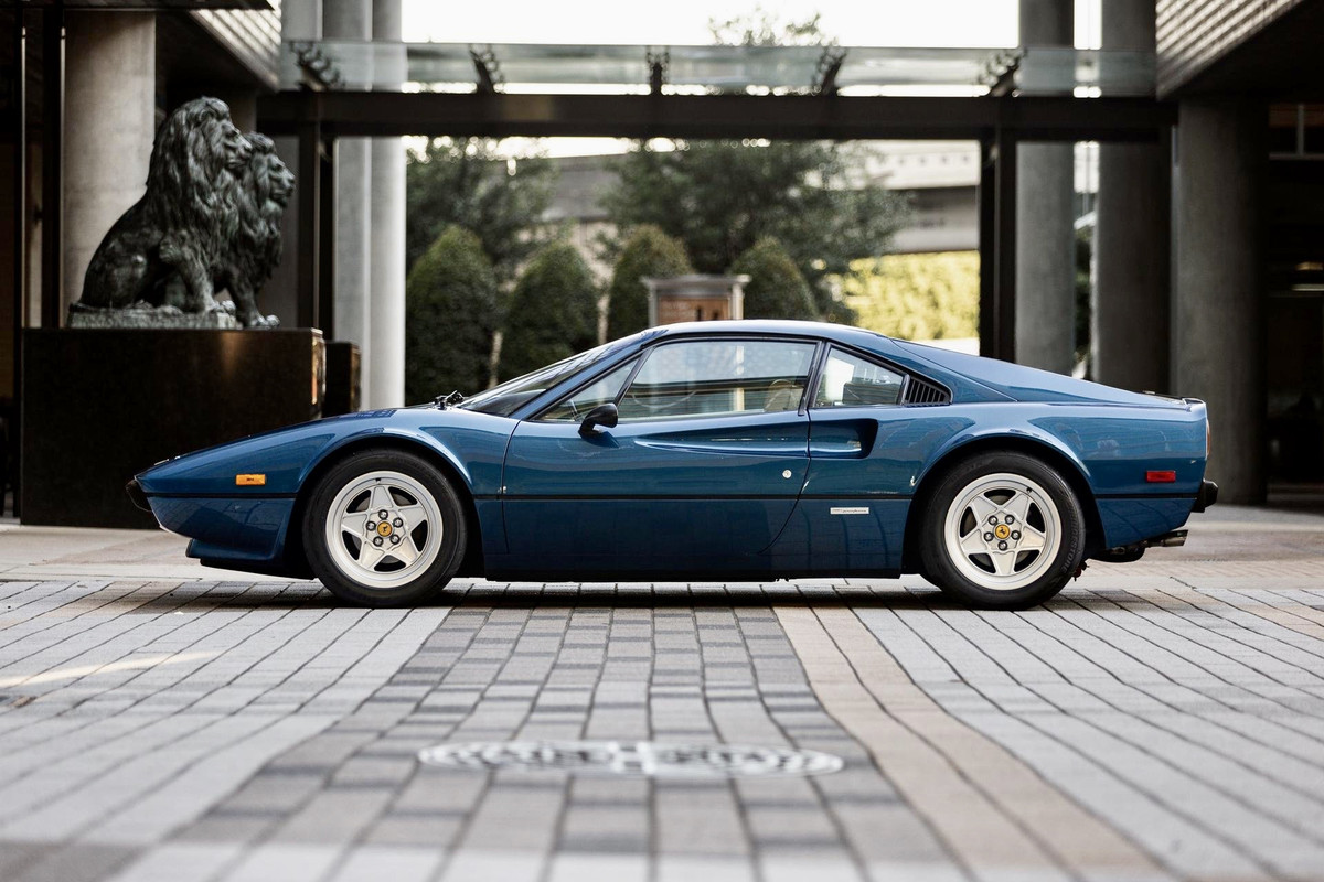 F984CB3C-5C9A-4249-B602-CD9326FC6271