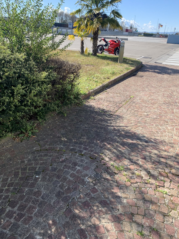 998B23D4-C379-4587-8E4B-34A53320C707