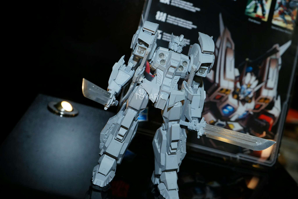 Toy-Fair-2017-Bluefin-Flame-Drift-015