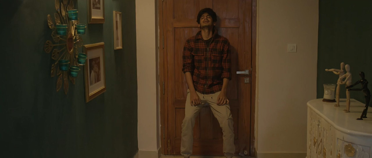 14 Days (Girlfriend Intlo) 2025 WebRip [Hindi + Tamil + Telugu + Kannada] 480p, 720p, 1080p ESub Screenshot