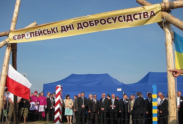 Kaip Lenkija (ir litukrija) nori įsivelti į karą ir įlysti į Okrainą