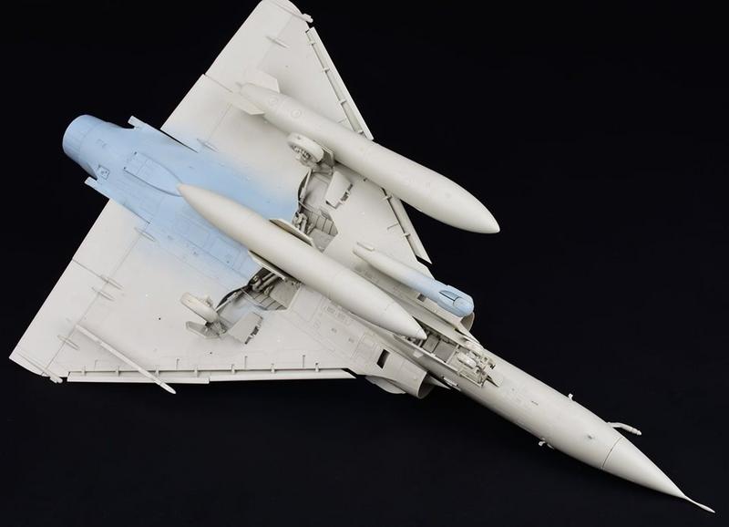 1/32 - Dassault Mirage 2000 C/B/D & N by Kitty Hawk - M2000C