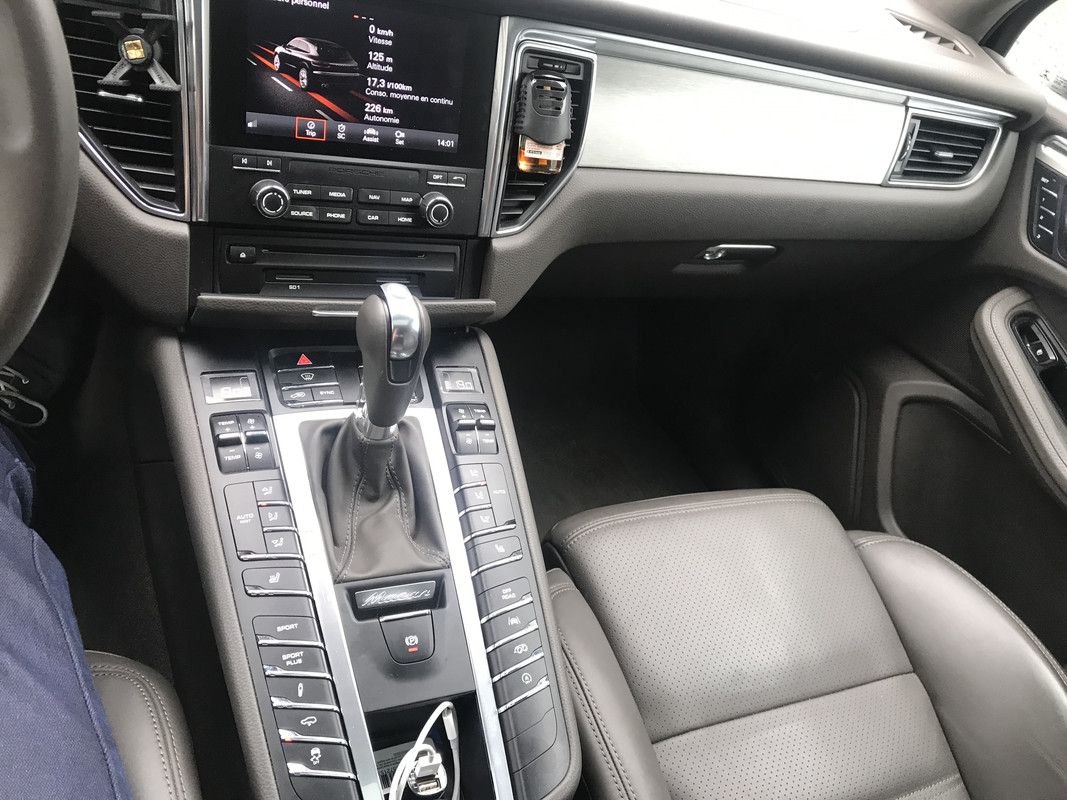 9FE6516B-2992-4686-A8DD-8E0395E22C0F