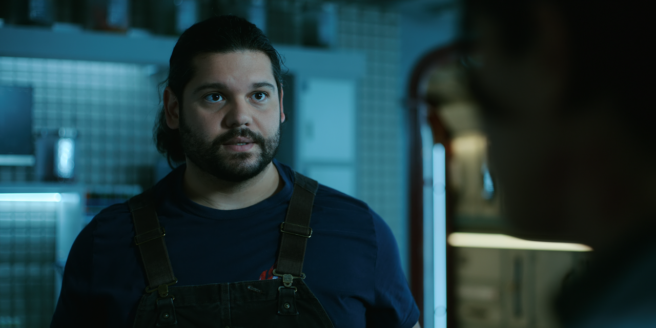 Another.Life.S02E03.My.Own.Worst.Enemy.2160p.10bit.NF.WEB-DL.DDP5.1.HEVC-Vyndros.mkv_snapshot_23.56_