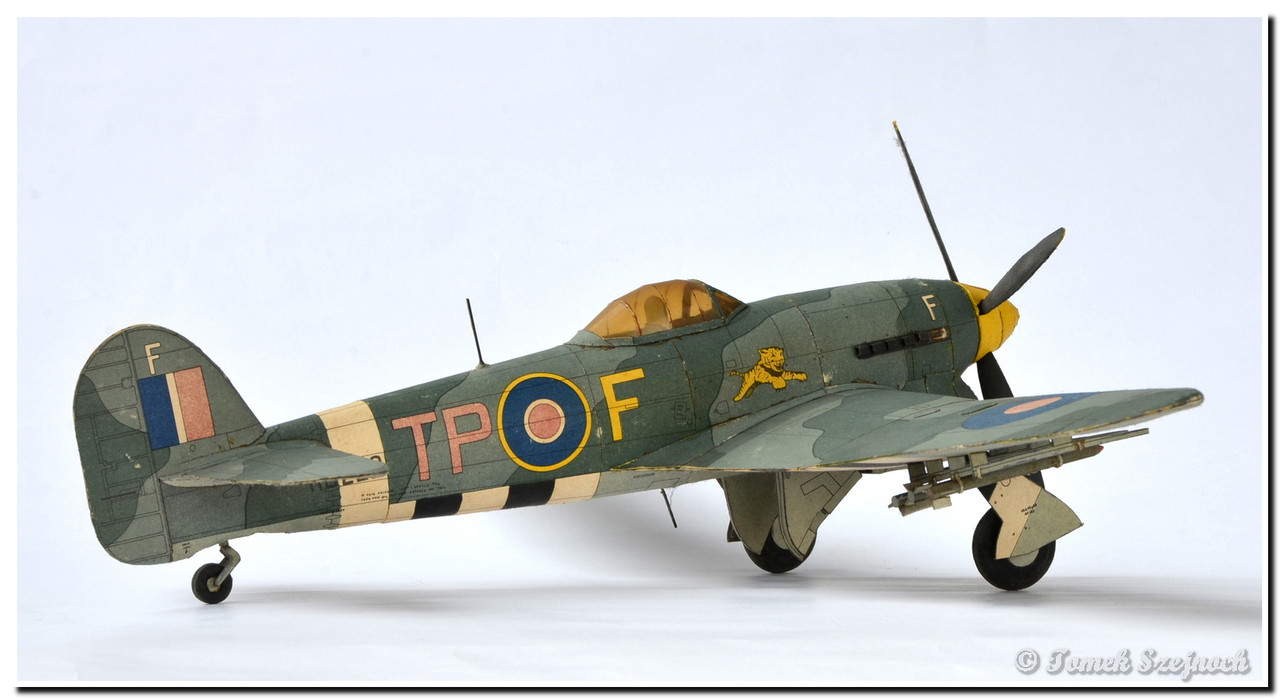 Hawker Typhoon-6