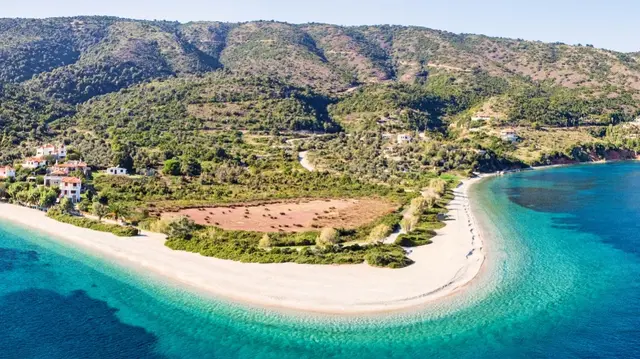[Image: alonissos-nisi.webp]