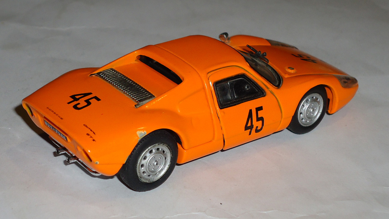 Porsche-904GTS2