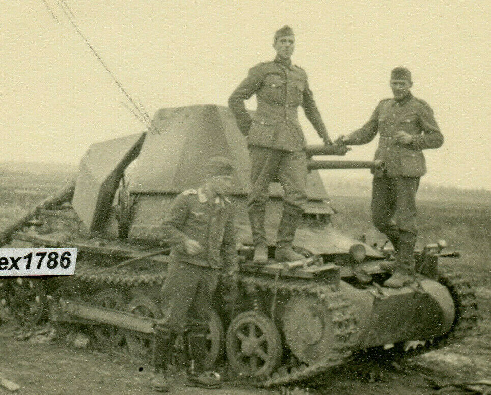Foto Ostfront Smolensk HKL Panzer Tank Panzerjäger I PaK Selbstfahrlafette,