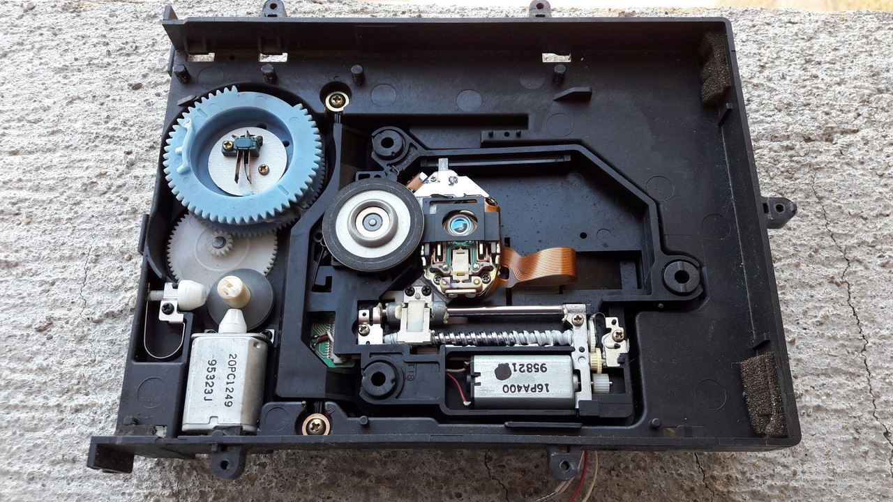 Mitsumi-CRCM-FX400E-016