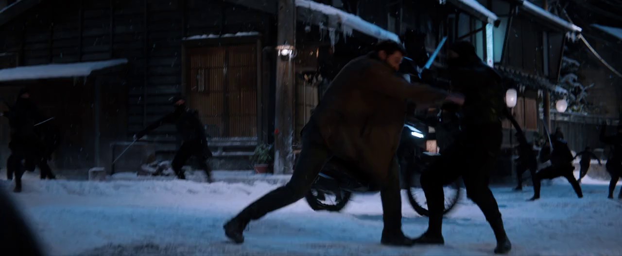 The-Wolverine-2013-Hindi-720p-x264-AVC-AAC-6ch-ESub-mkv-0005