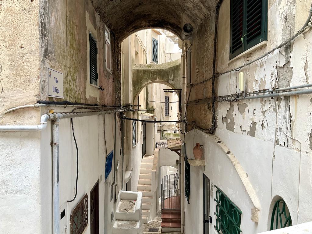 Жаркий сентябрь на побережье Тирренского моря. Жаркий сентябрь на побережье Тирренского моря.