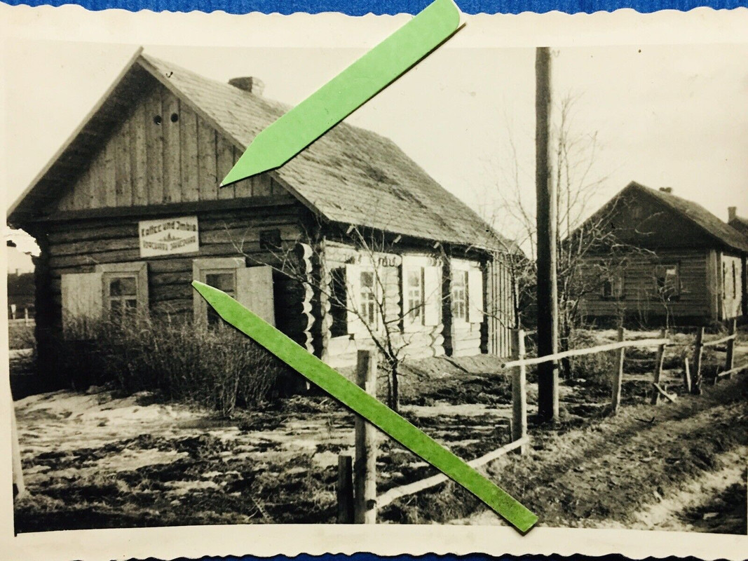 Foto Wehrmacht; Russland; Orscha ;(„Kaffee und Imbiss“) Front; 1943; Panjehaus