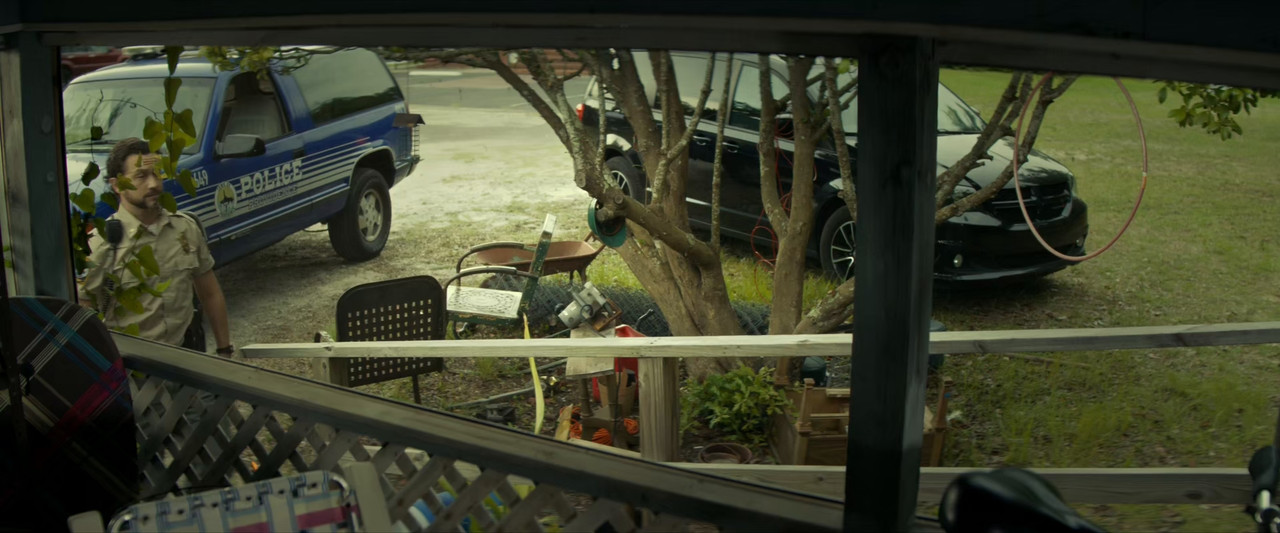 Greedy.People.2024.NORDiCSUBS.1080p.WEBRip.10Bit.x265-SWAXX.mkv.0006