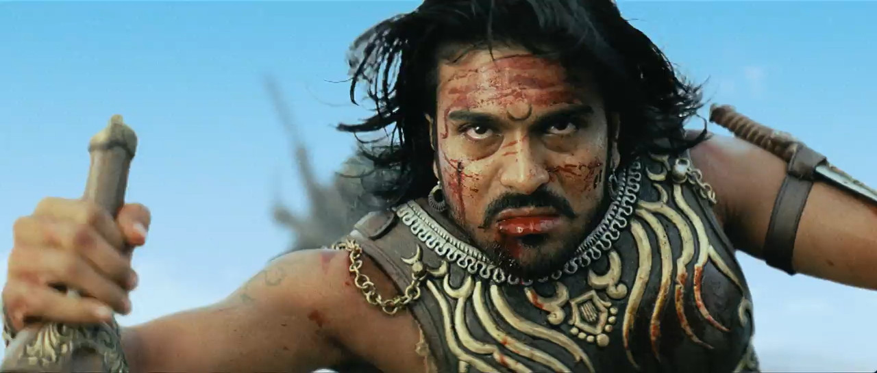 Magadheera 2009 BluRay [Hindi + Tamil + Telugu] 480p 720p ESub Screenshot