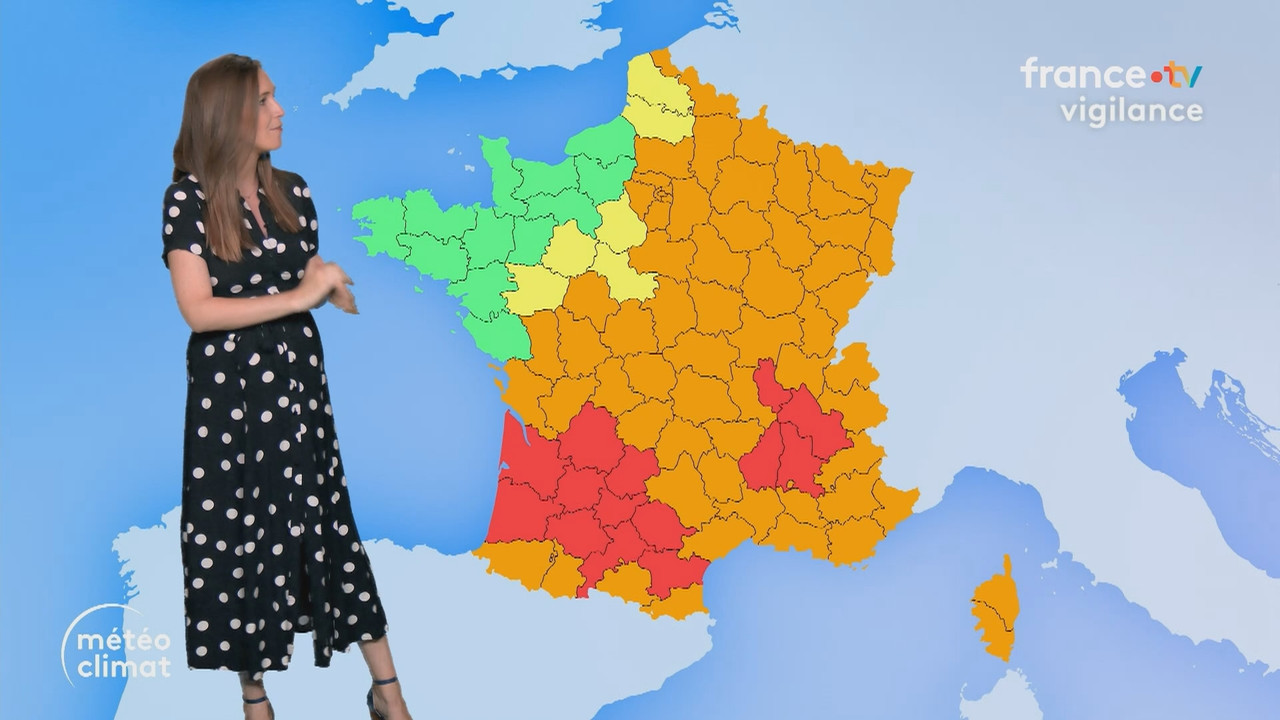 Journal 13h00 (France 2)_2025_08_12_11_55_44.ts_snapshot_00.26.255