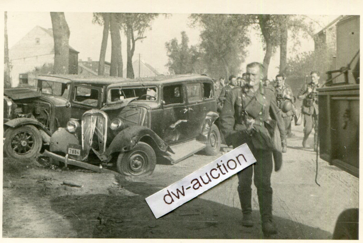 Belgien , zerstörte Fahrzeuge