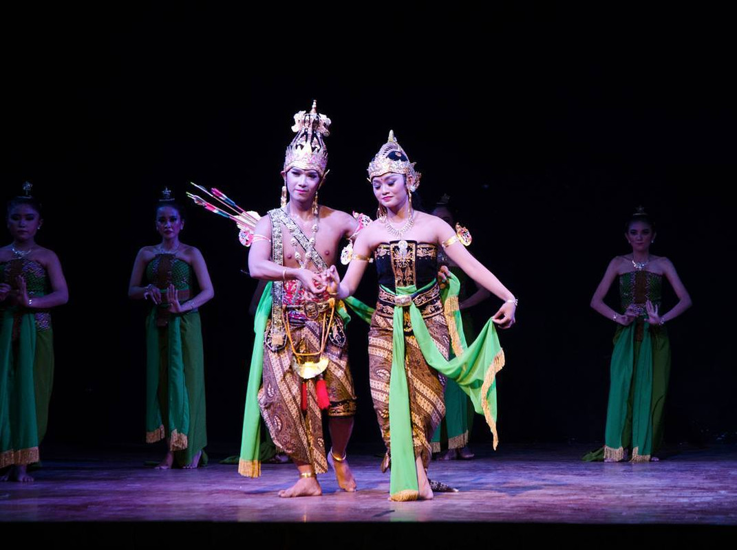 Adegan Shinta Obong
