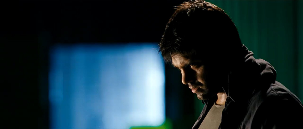 Vettai 2012 BluRay [Tamil] 480p, 720p ESub Screenshot