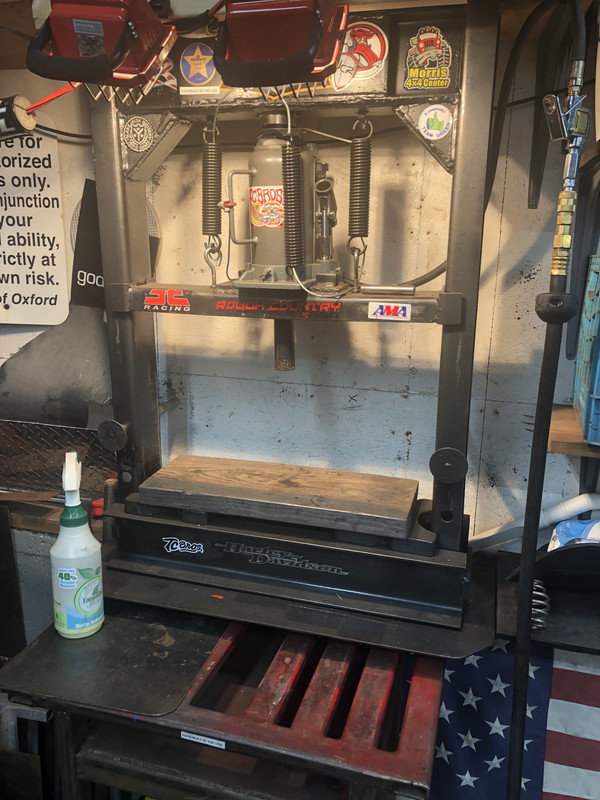 63061808816__8702C10D-61C6-471B-9257-C53B3C3AFB02