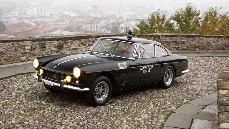 Ferrari-250-GTE-Polizia-4-2048x2048