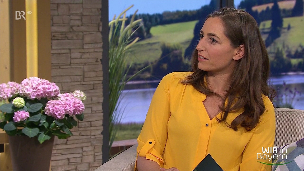 Andrea Lauterbach @ "Wir in Bayern" am 01.09.2020 - Teil # 01 - Bilder