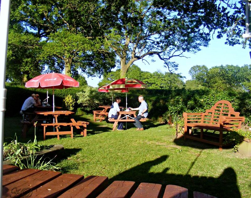 Pub-Garden-RH-HD.jpg