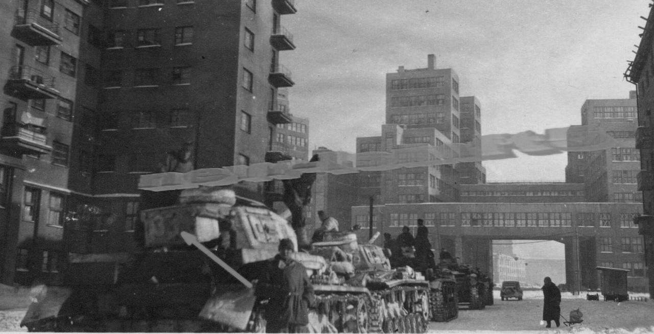 43_33 возможно 5.(Pz)Führer-Begleit-Bataillon