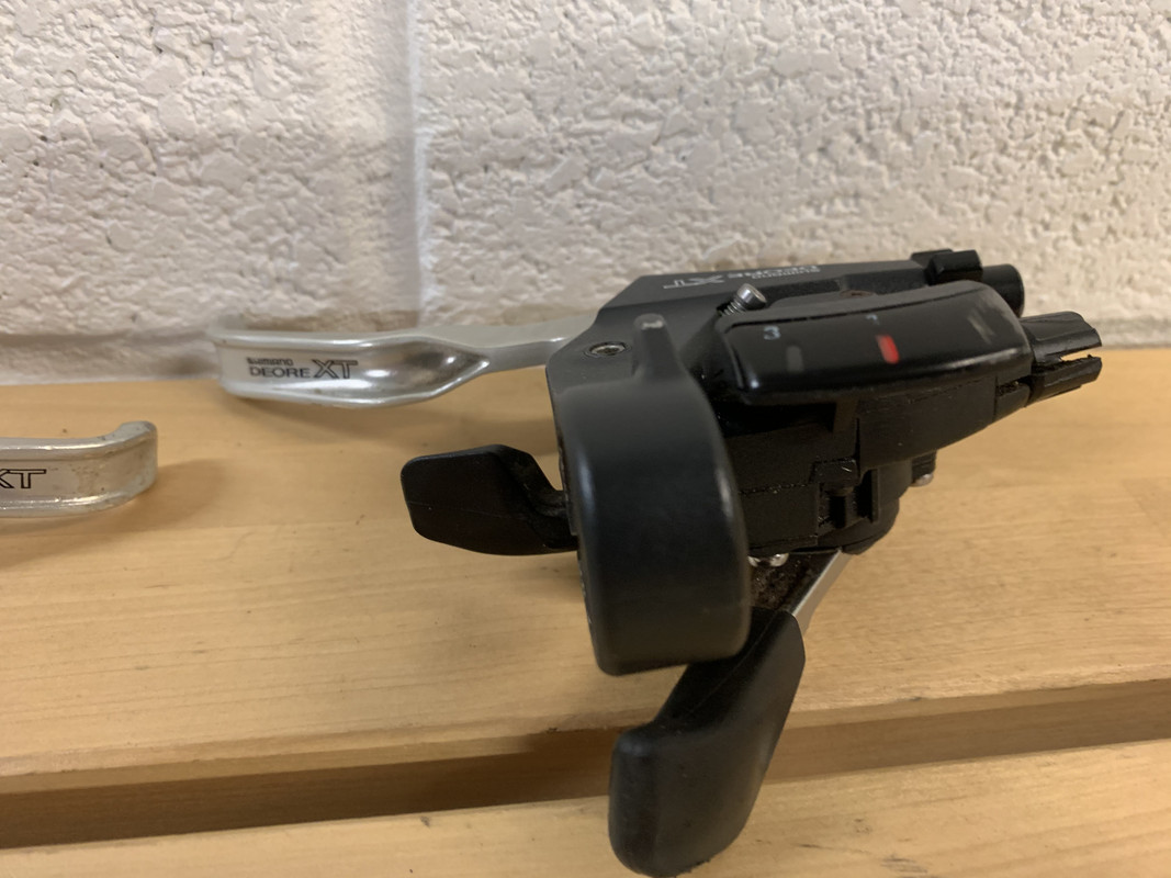 41D498C7-BA1E-4E19-9CDF-27B0BE635D5A