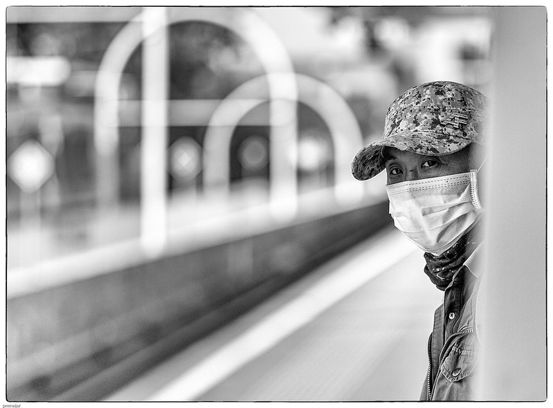 people-man-in-mask.jpg
