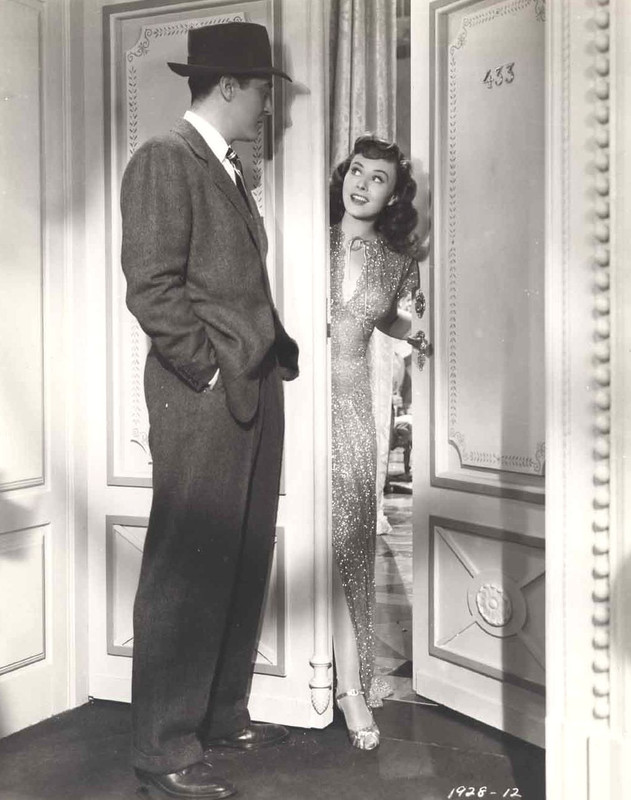 paulette_goddard_mc80