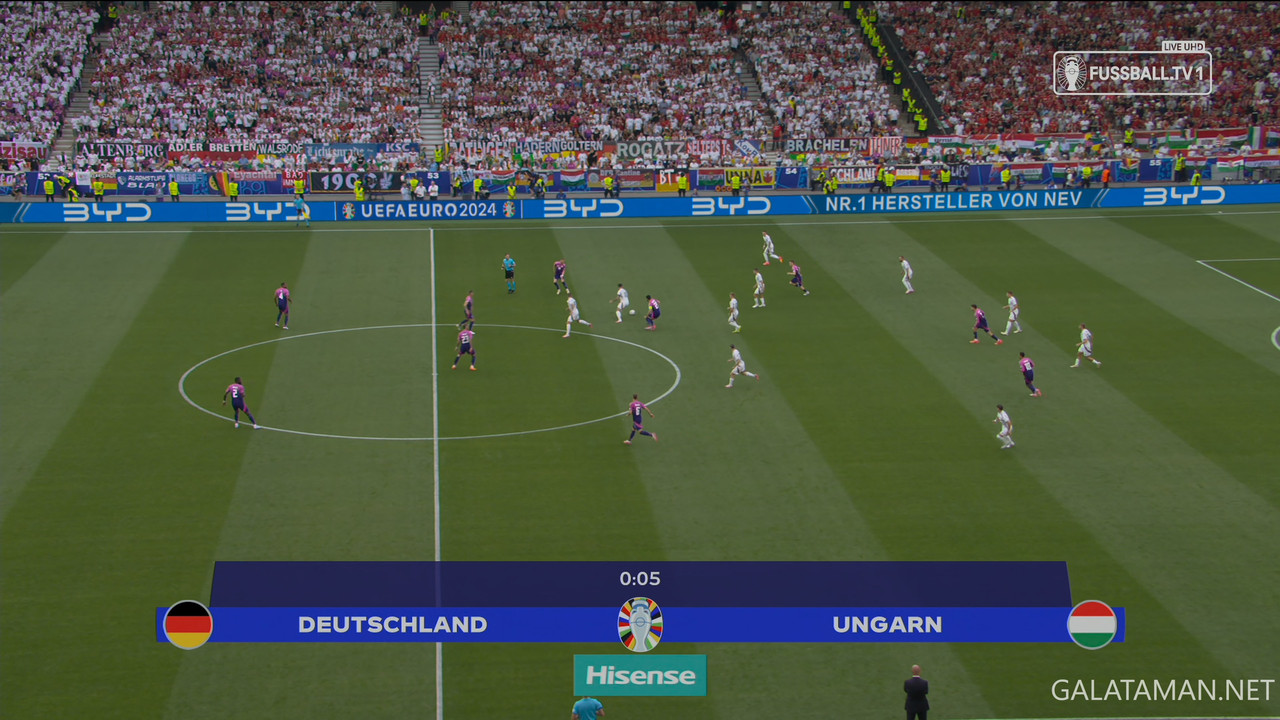 [Image: 06-19-17-10-01-DE-FUSSBALL-TV-1-UHD-Germ...30-339.jpg]