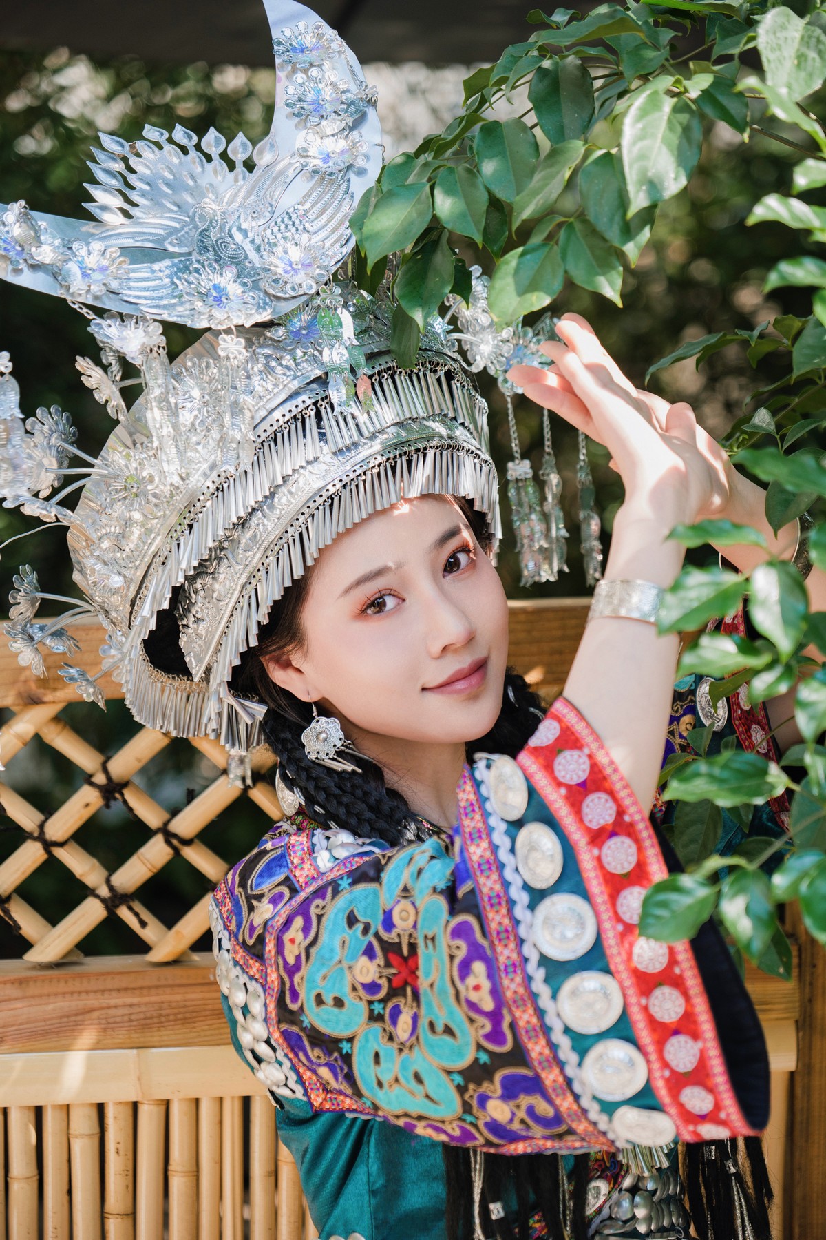 年年nnian 苗疆少女写真 民族风情Cosplay图集插图3