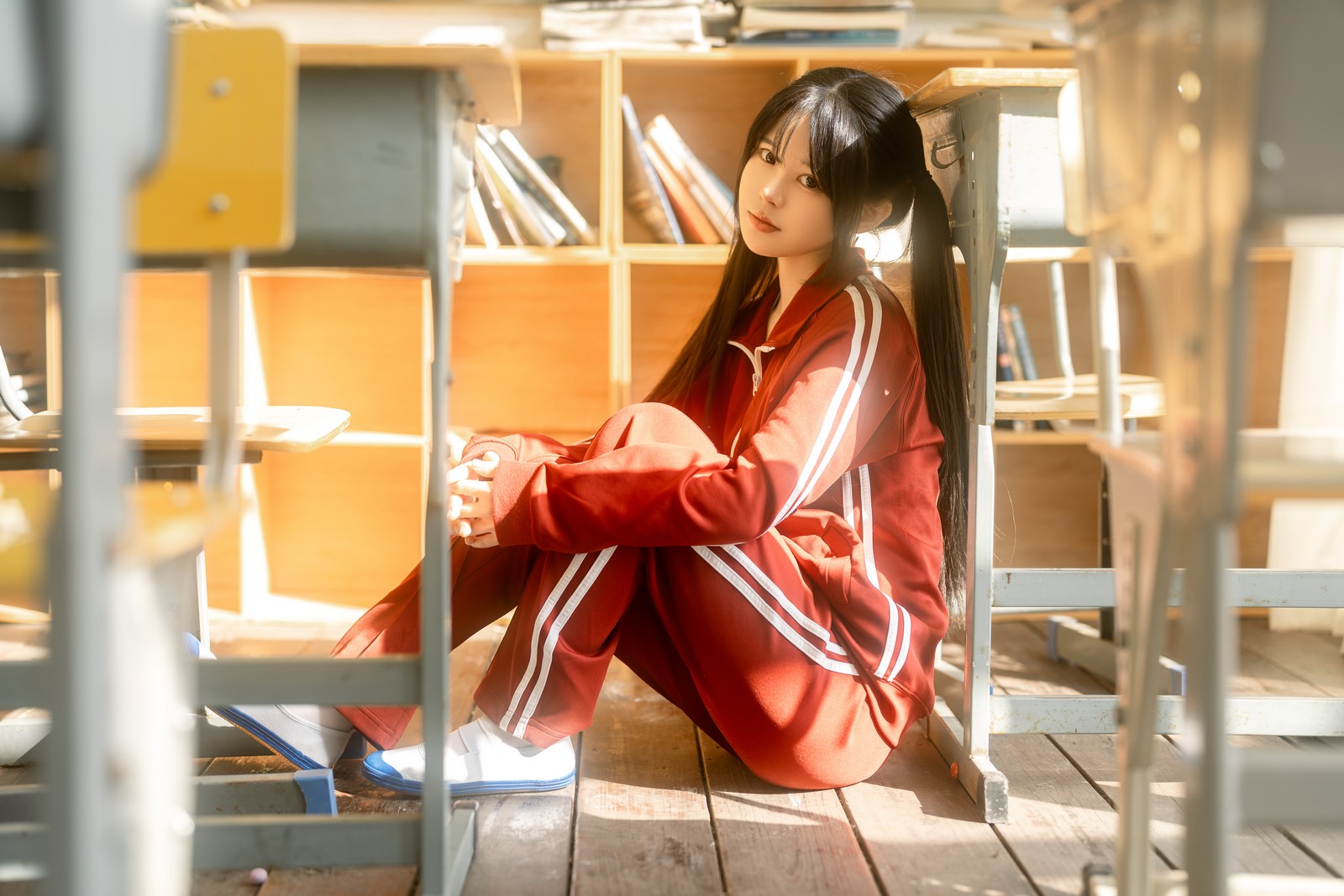 rua阮阮 课间阳光 红色校服 写真集｜青春校园风格摄影插图8