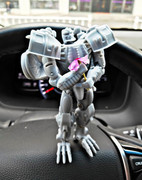 Toywirld-W-BS01-Transmetal-Megatron-10