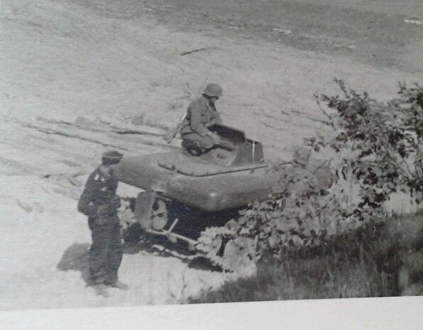 Prototyp Minenräumwagen Ente , Sd.Kfz.300 , Eins