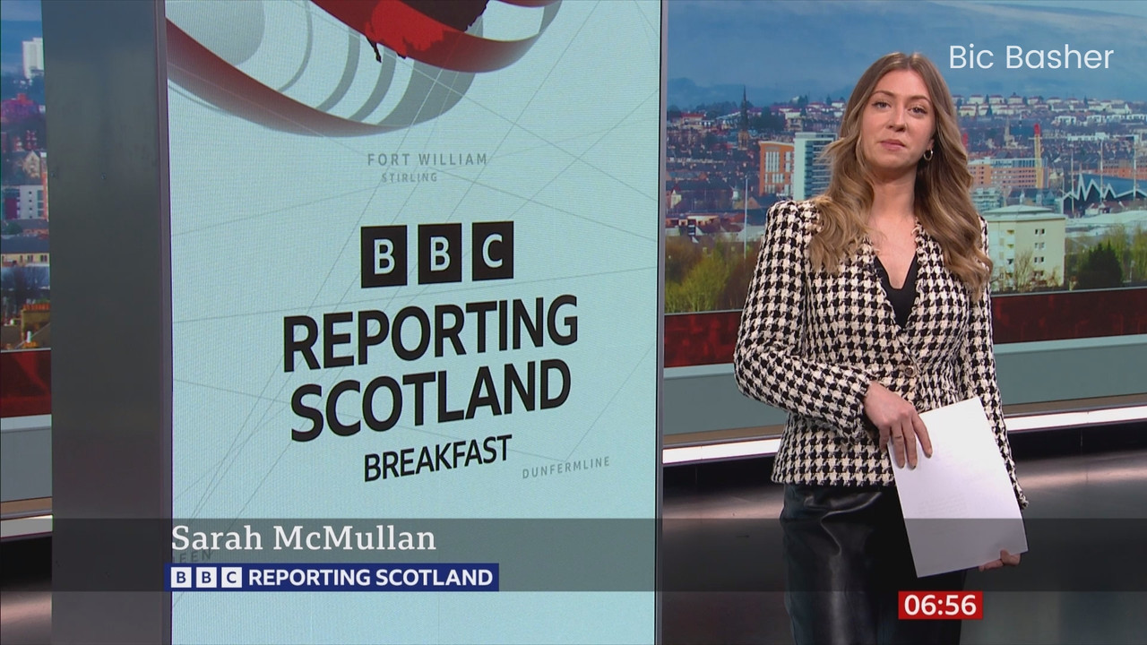 07.04 - 06.50.00 - Breakfast. The BBC's Breakfast programme features ....ts_snapshot_06.52.828