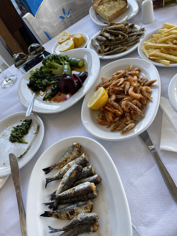 35B2CCF2-4FE6-42AF-95F4-4867D0B8B48D