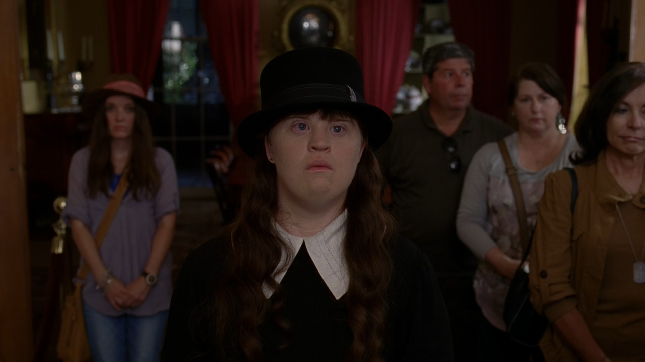 American Horror Story (2011) - S03E01 - Bitchcraft (1080p BluRay